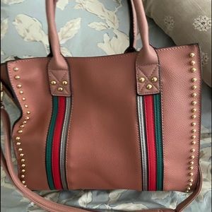 👜✨✨2 in 1 👛💕 Bag and crossover!! 💕